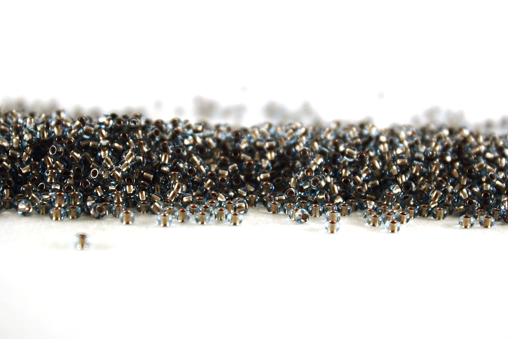 Бисер Прециоза Чехия в фасовке 500 грамм